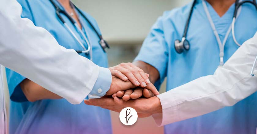 Reconocimiento a la labor de los médicos
